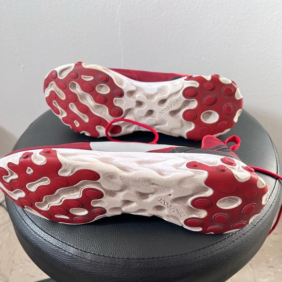 Nike react element 55 athletic shoes - Picture 2 of 3